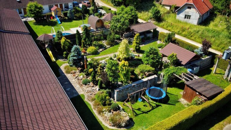 Apartmány Trefa Chlum u Třeboně ubytování v penzionu okrasná zahrada letecký 39